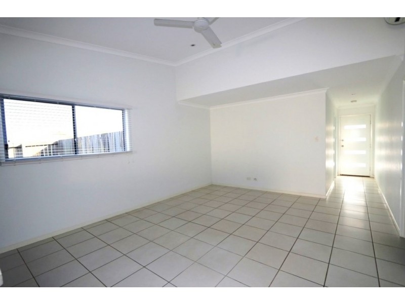 26/8 Hillcrest Street, Emerald QLD 4720