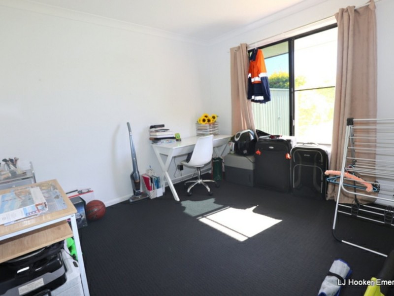 6 Spellman Street, Emerald QLD 4720