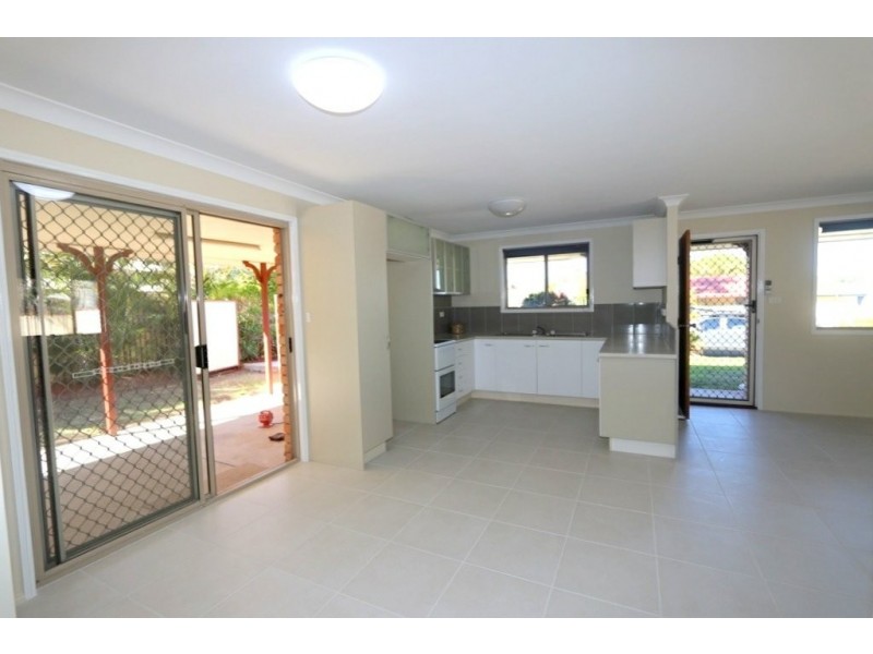 9 Cowan Cr, Emerald QLD 4720