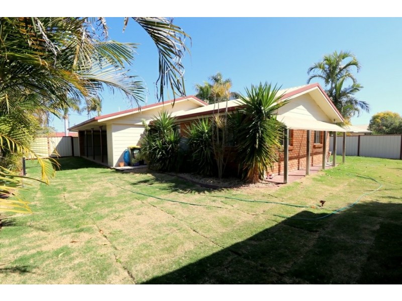 9 Cowan Cr, Emerald QLD 4720