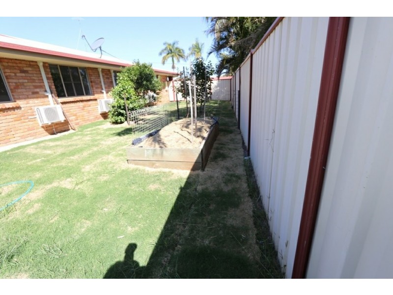 9 Cowan Cr, Emerald QLD 4720