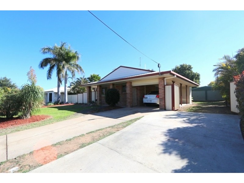 9 Cowan Cr, Emerald QLD 4720