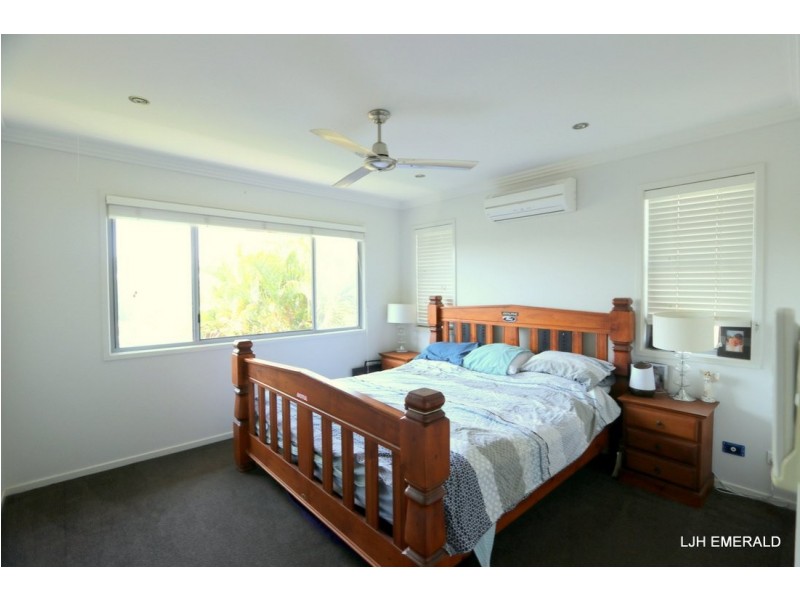 Unit 11/20-24 Mooney Street, Emerald QLD 4720