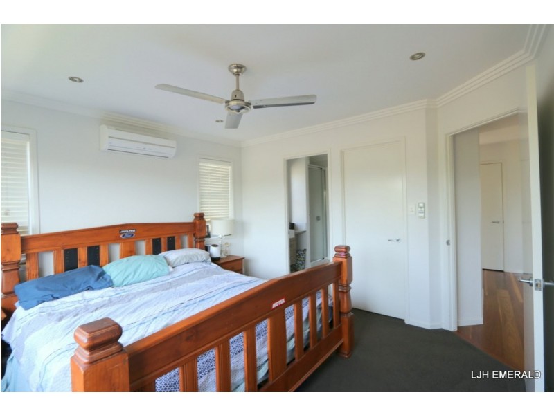 Unit 11/20-24 Mooney Street, Emerald QLD 4720