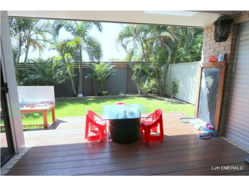 Unit 11/20-24 Mooney Street, Emerald QLD 4720
