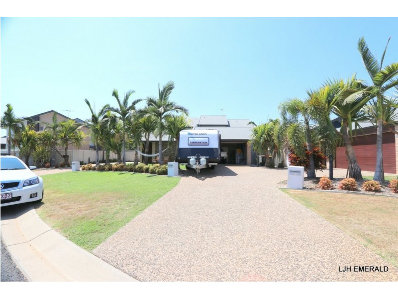 Unit 11/20-24 Mooney Street, Emerald QLD 4720