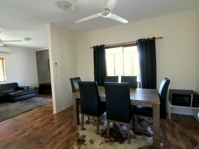 9 Ward Place, Emerald QLD 4720