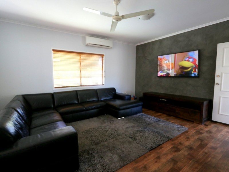 9 Ward Place, Emerald QLD 4720