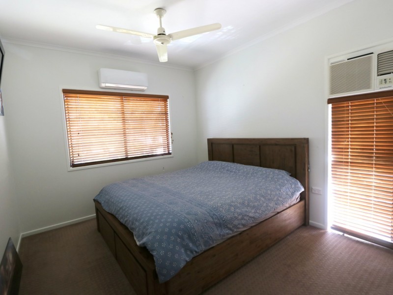 9 Ward Place, Emerald QLD 4720