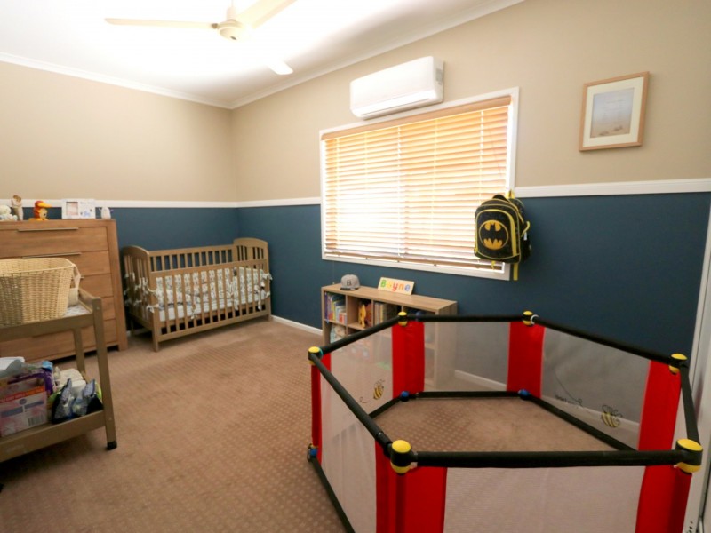 9 Ward Place, Emerald QLD 4720