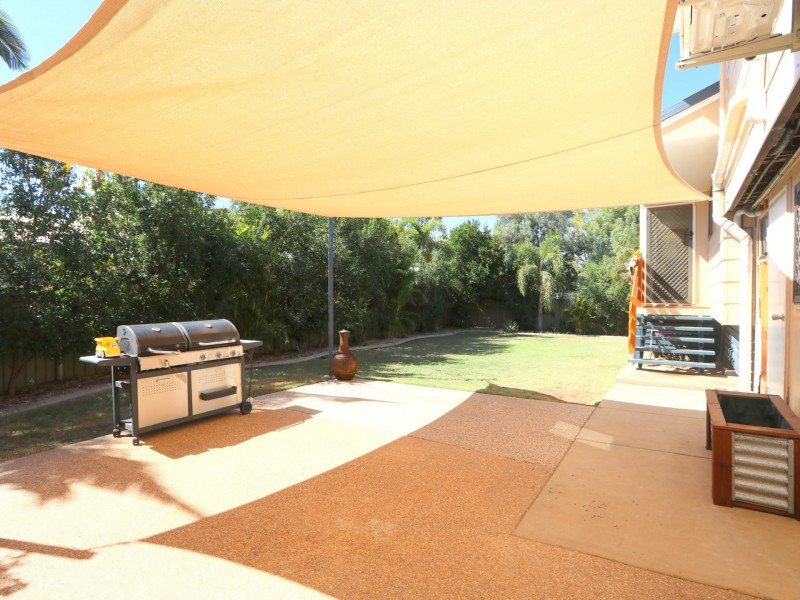 9 Ward Place, Emerald QLD 4720