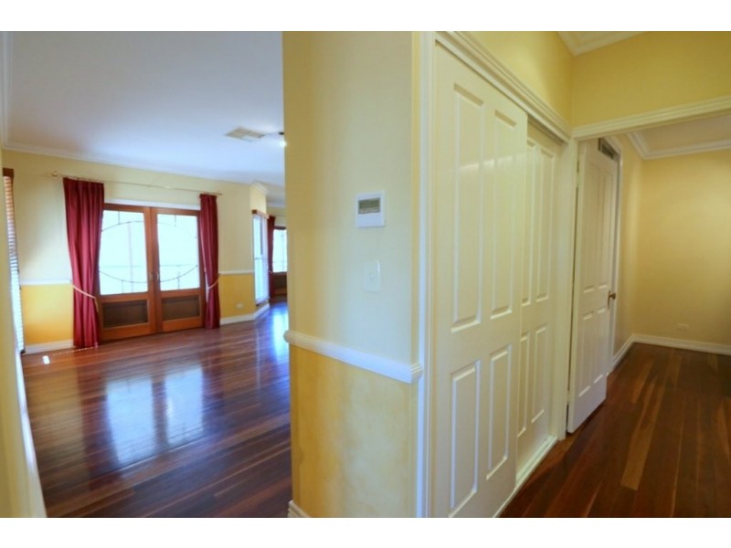 14 Jeppesen Drive, Emerald QLD 4720