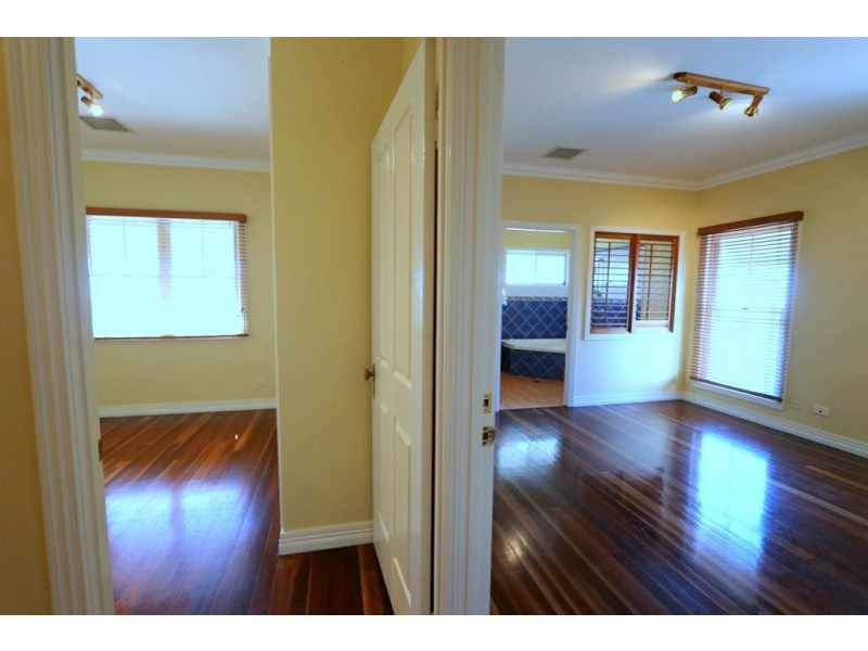 14 Jeppesen Drive, Emerald QLD 4720