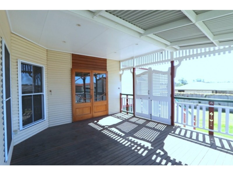 14 Jeppesen Drive, Emerald QLD 4720