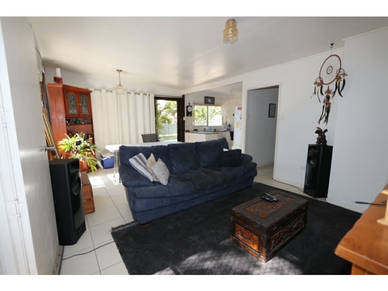 25 Roberts Street, Emerald QLD 4720