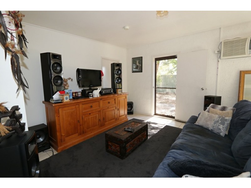 25 Roberts Street, Emerald QLD 4720