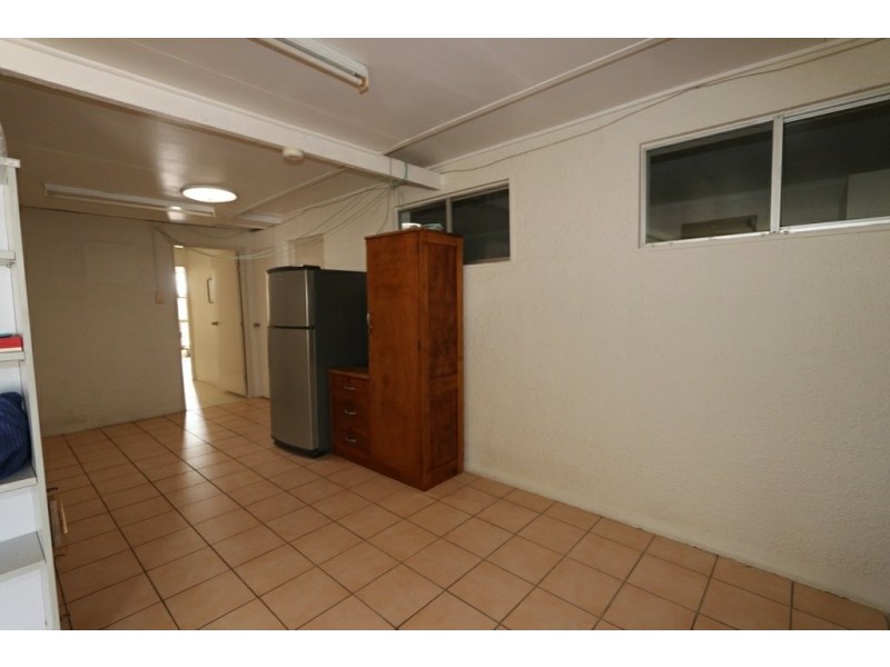 25 Roberts Street, Emerald QLD 4720