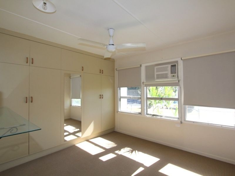 22 Racecourse Rd, Emerald QLD 4720