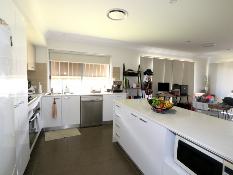 3 Flemington Road, Emerald QLD 4720