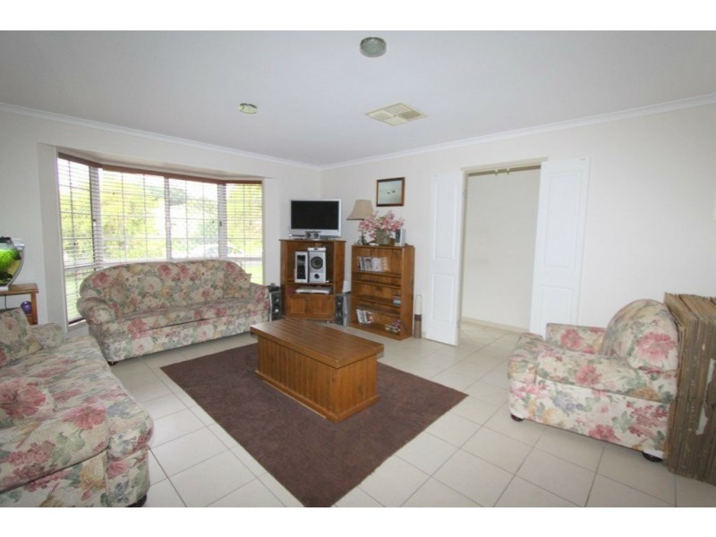 5 Fysh Street, Emerald QLD 4720