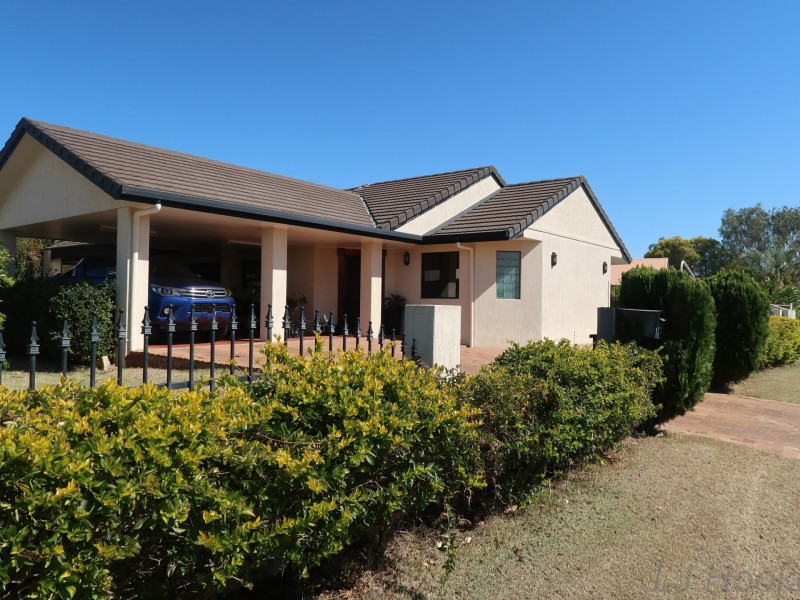 5 Dodd Drive, Emerald QLD 4720