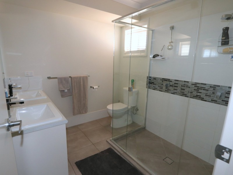 7 Elwick Court, Emerald QLD 4720