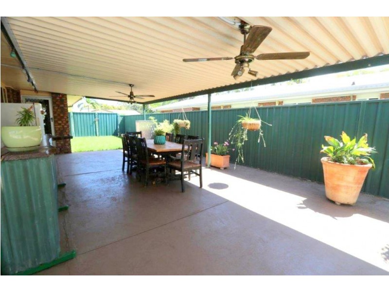 2 Wren Crt, Emerald QLD 4720