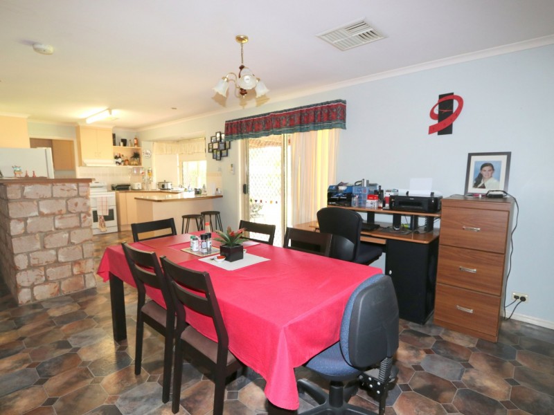 80 Crinum Cr, Emerald QLD 4720