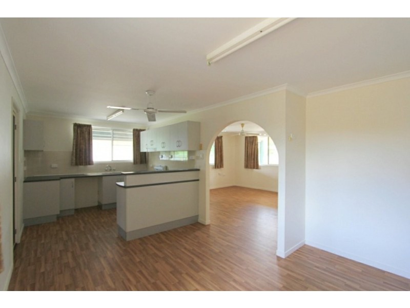 54 Baker Street, Emerald QLD 4720