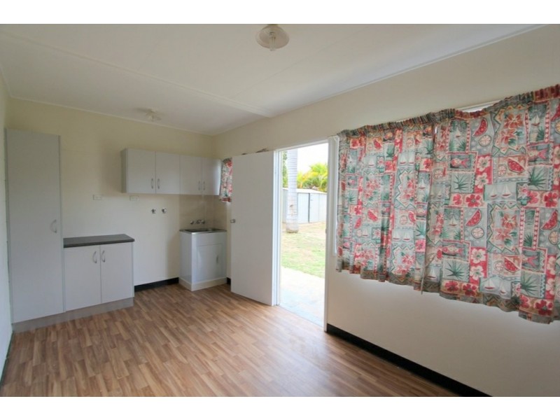 54 Baker Street, Emerald QLD 4720