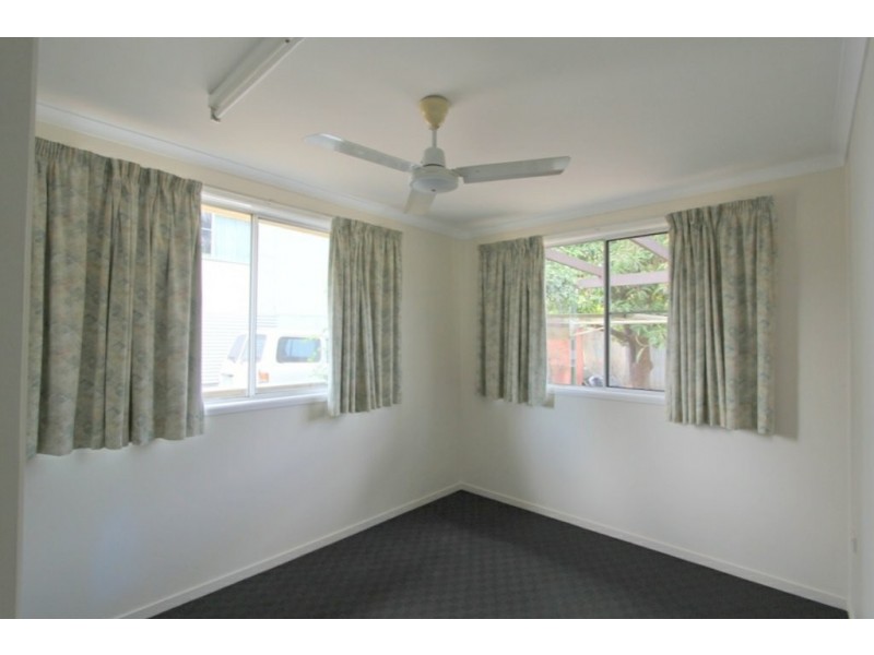 54 Baker Street, Emerald QLD 4720