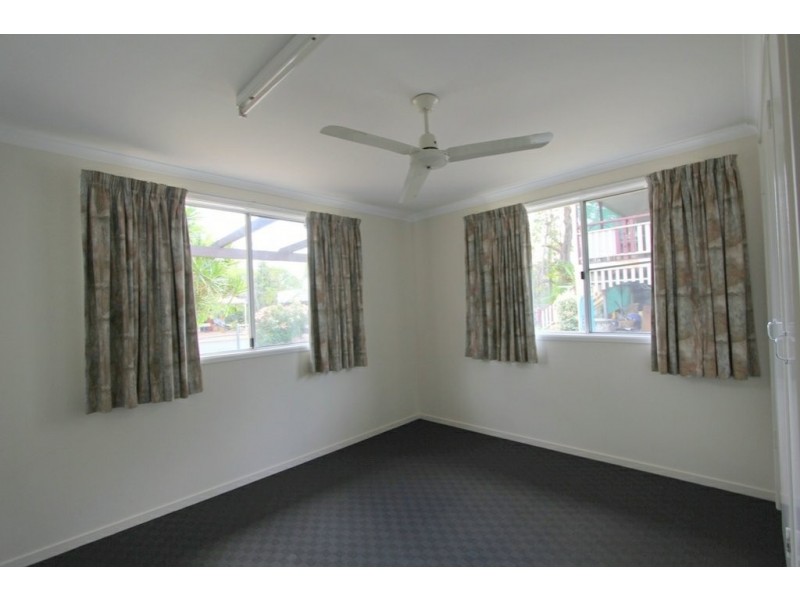 54 Baker Street, Emerald QLD 4720