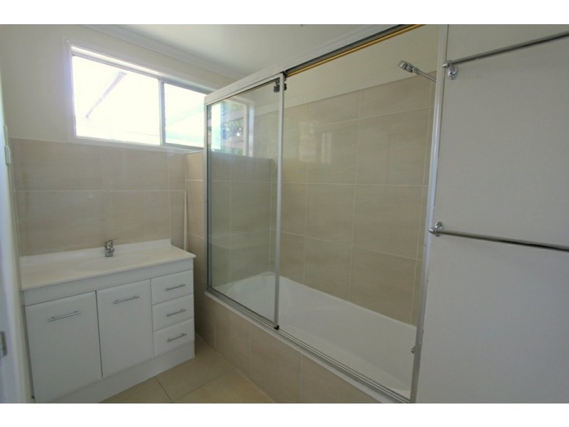 54 Baker Street, Emerald QLD 4720