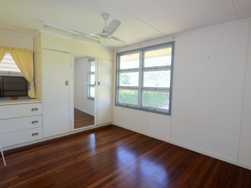 43 Dundas Street, Emerald QLD 4720