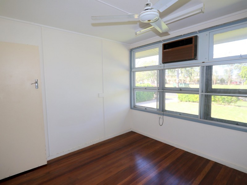 43 Dundas Street, Emerald QLD 4720