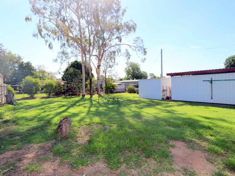 43 Dundas Street, Emerald QLD 4720