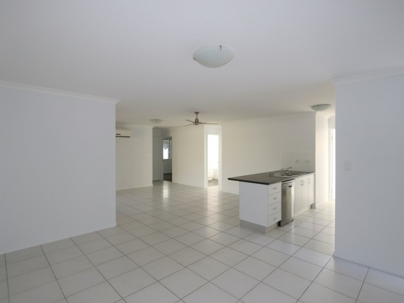 3 Highland Court, Emerald QLD 4720