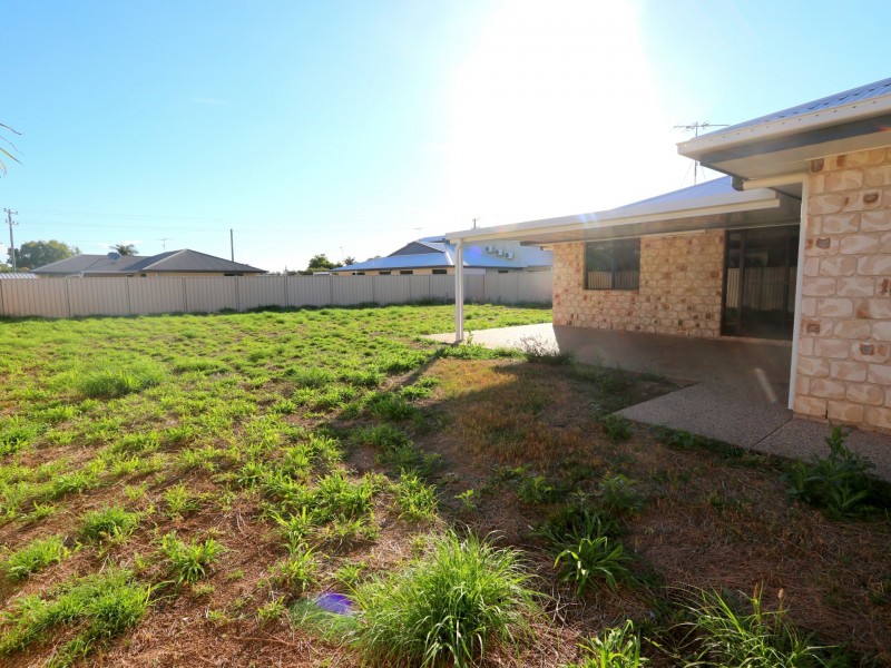 3 Highland Court, Emerald QLD 4720