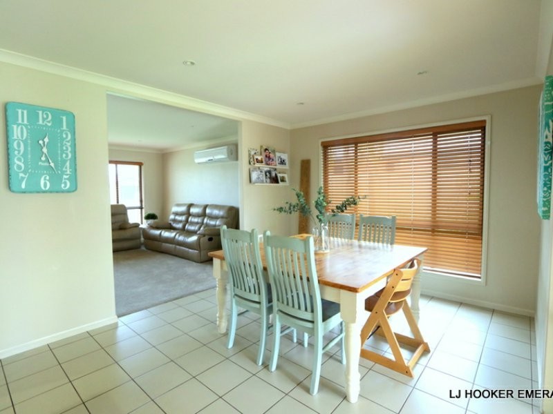 24 Crozier Crescent, Emerald QLD 4720