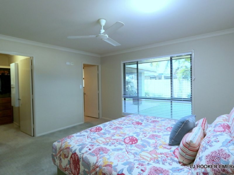 24 Crozier Crescent, Emerald QLD 4720