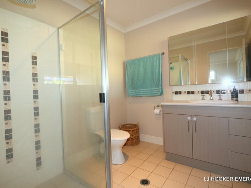 24 Crozier Crescent, Emerald QLD 4720