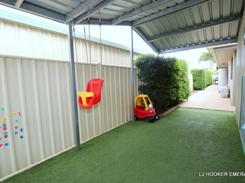 24 Crozier Crescent, Emerald QLD 4720