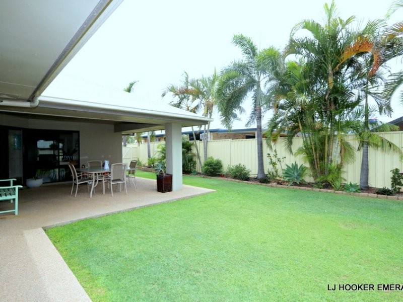 24 Crozier Crescent, Emerald QLD 4720