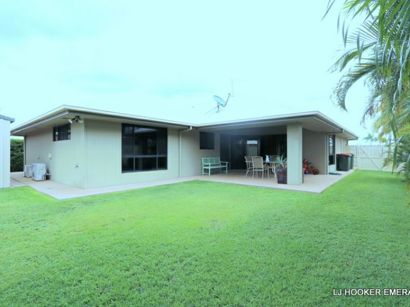 24 Crozier Crescent, Emerald QLD 4720