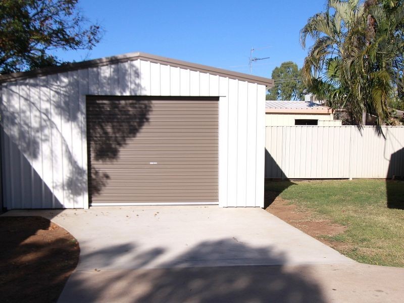 17 Eubar Place, Emerald QLD 4720