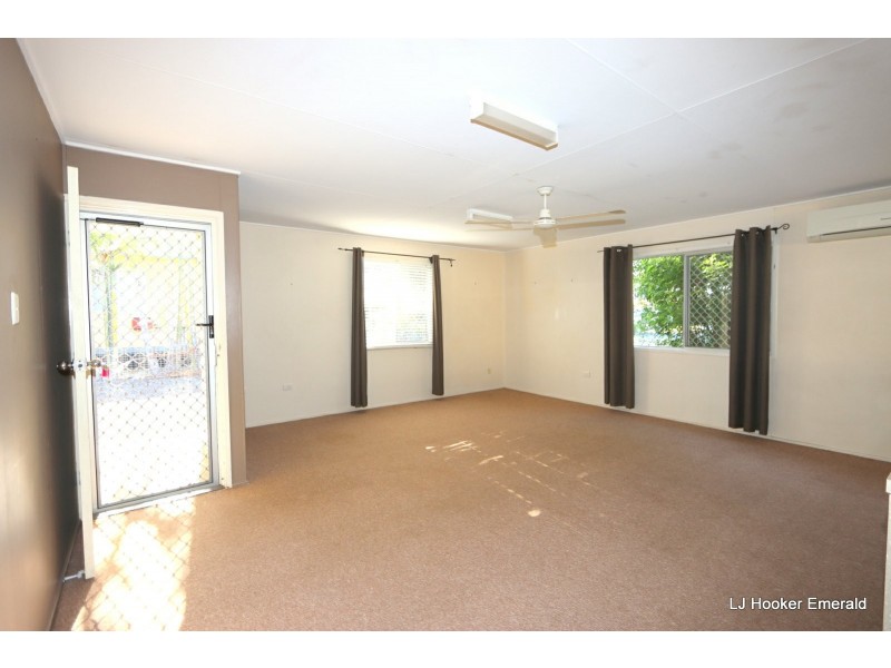 97 Harris St, Emerald QLD 4720