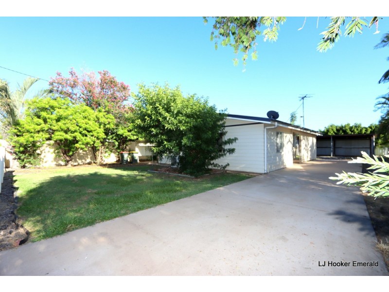 97 Harris St, Emerald QLD 4720