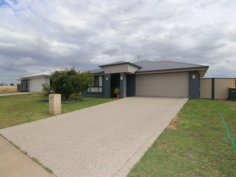 6 Costello Court, Emerald QLD 4720