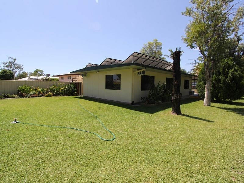 25 Diamond Avenue, Emerald QLD 4720