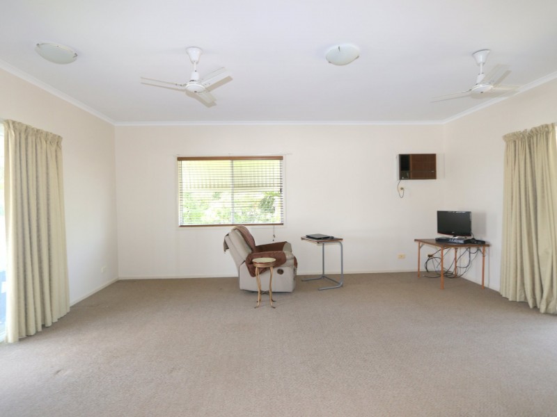 208 Borilla Street, Emerald QLD 4720